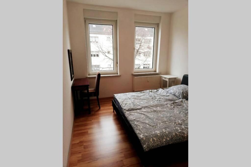 Ferienwohnung - Apartment Mit Balkon In Halle-Saale, Trotha Halle  Luaran gambar