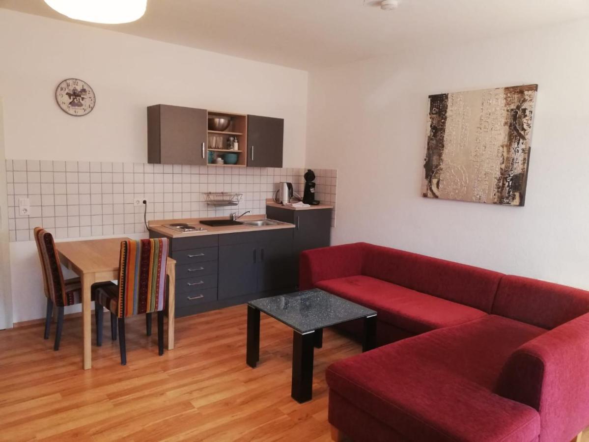 Ferienwohnung - Apartment Mit Balkon In Halle-Saale, Trotha Halle  Luaran gambar